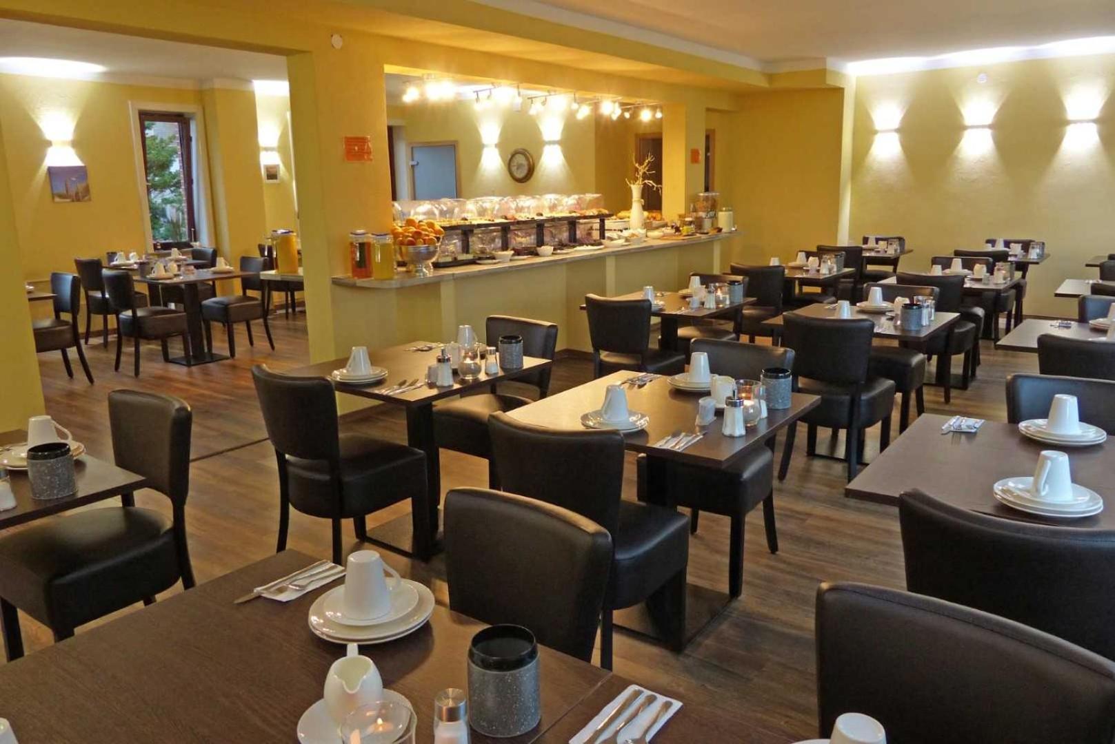 Hotel Zur Seerobbe Куксхафен Экстерьер фото